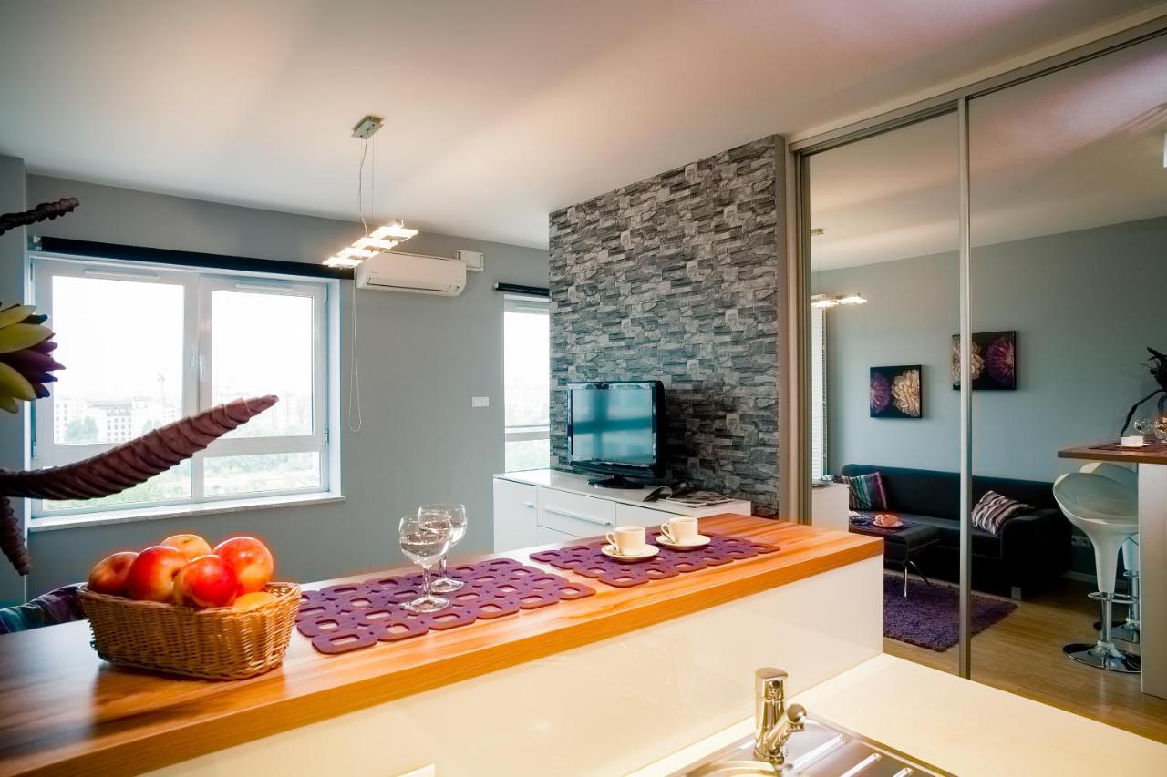 Platinum Towers Luxury Apartments Varsavia Esterno foto