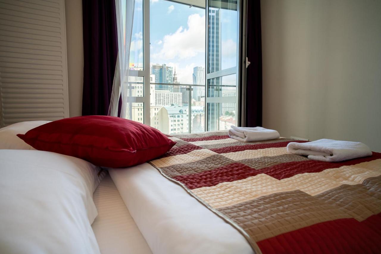 Platinum Towers Luxury Apartments Varsavia Esterno foto