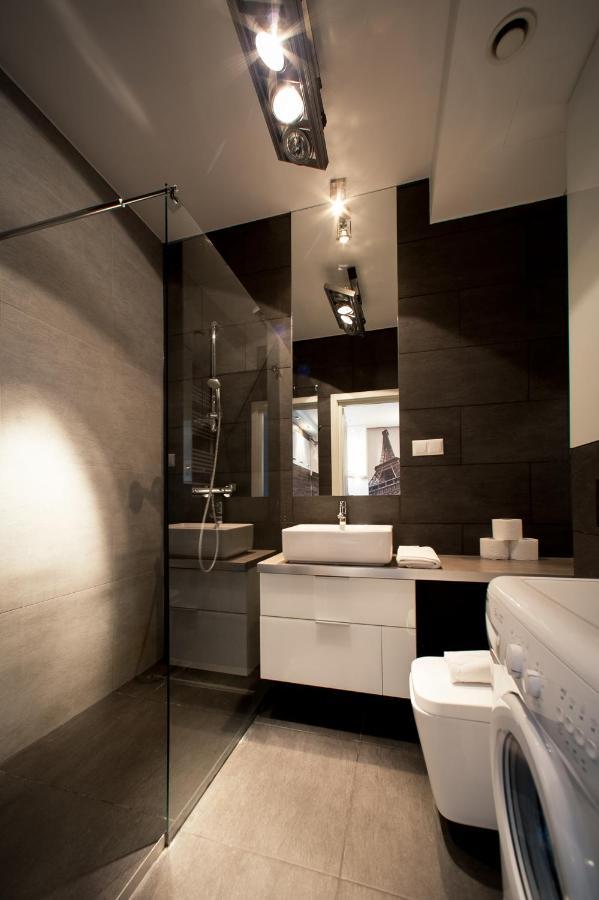 Platinum Towers Luxury Apartments Varsavia Esterno foto