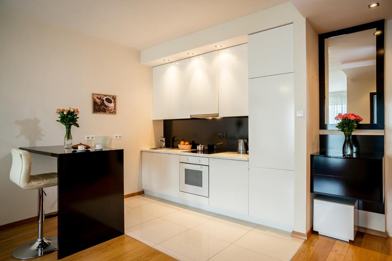 Platinum Towers Luxury Apartments Varsavia Esterno foto